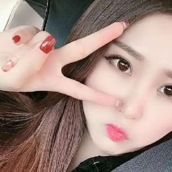 听话与洛尘的照片