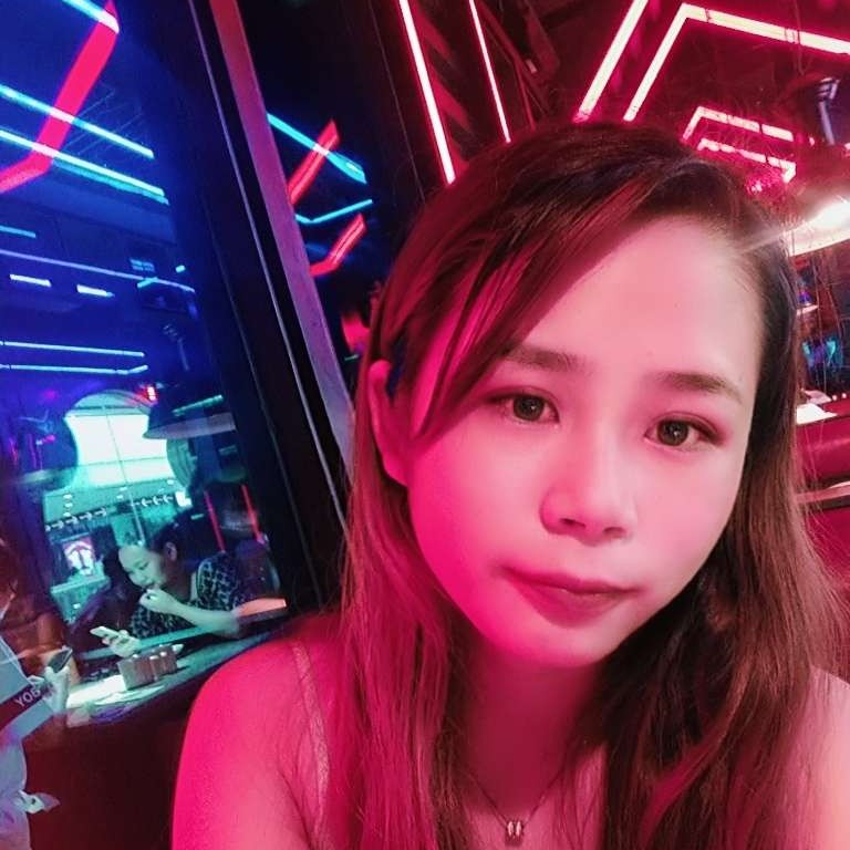 留胡子凝眸情殇的照片