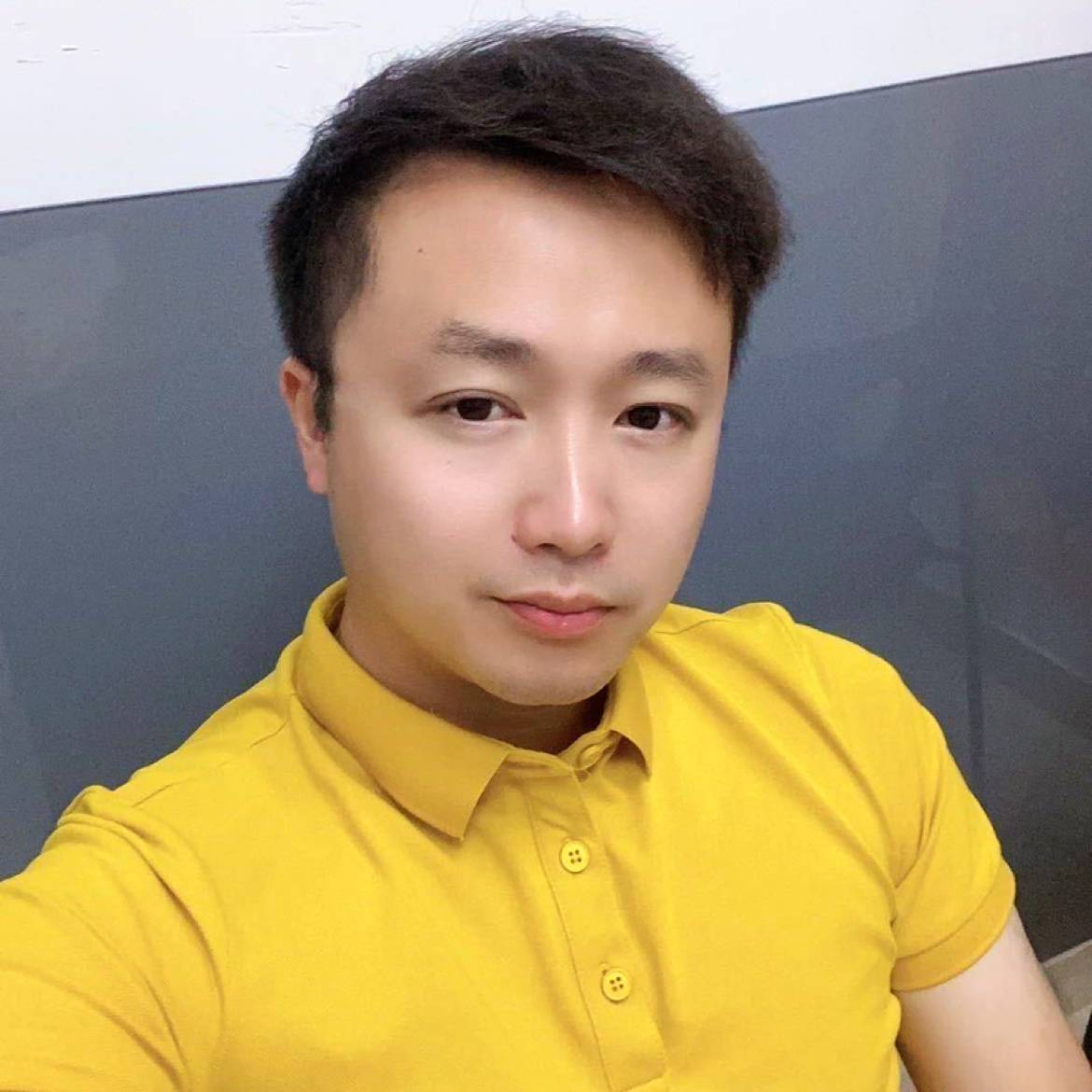 夏露漫步清脆的照片