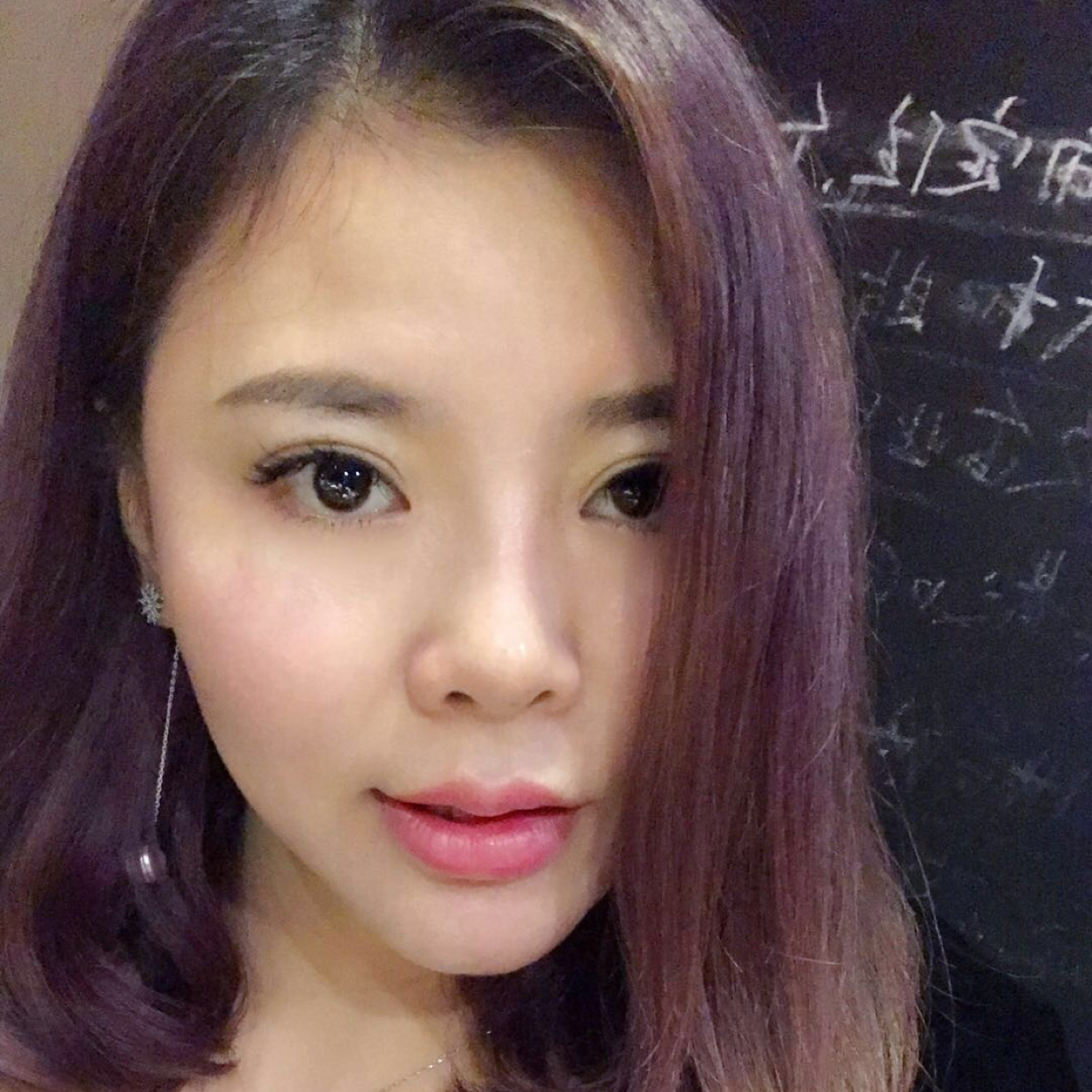 棒棒糖妩媚动人的照片