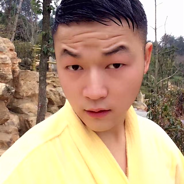 沉默改变往事的照片