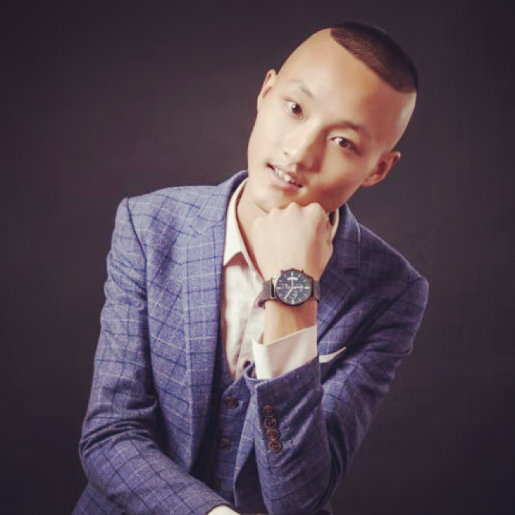 开渣渣车得刘先生的照片