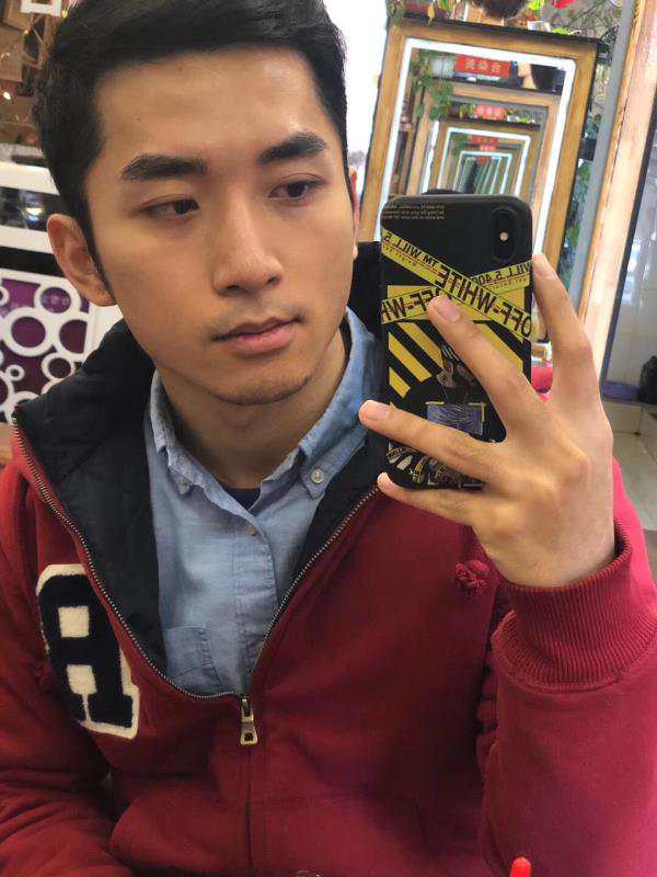 直率沉稳j的照片