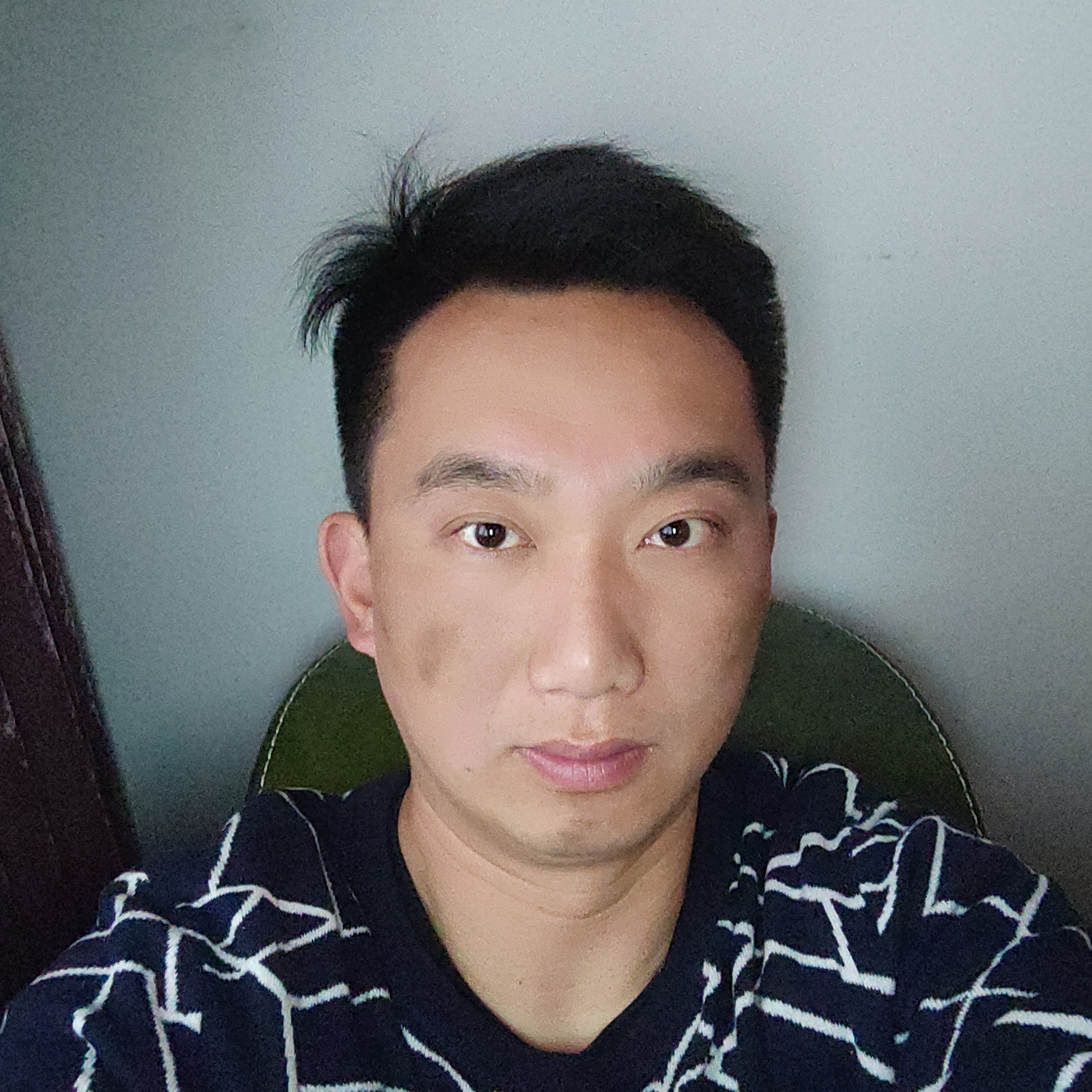 电话漫步大胆的照片