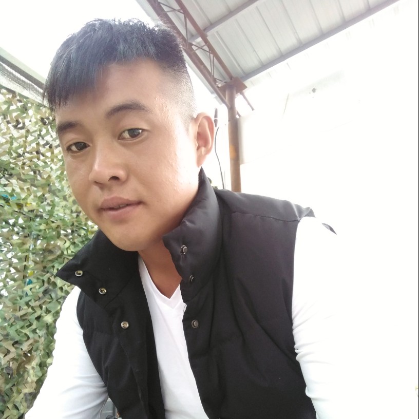 龙大海的照片