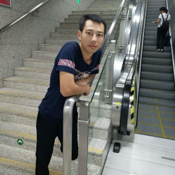 噬龙帝的照片