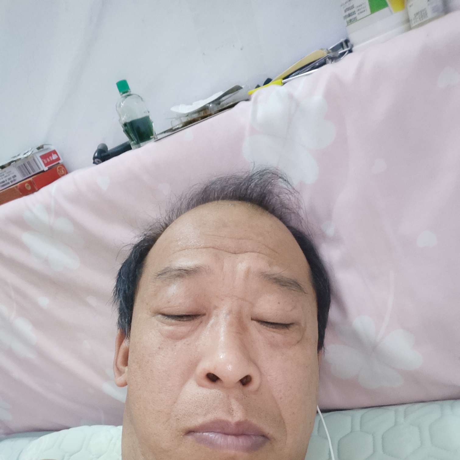 健壮笑萝莉的照片