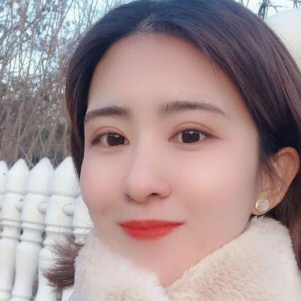 浅陌梨花的照片