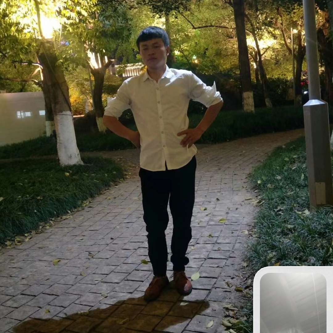 冷酷和短靴的照片