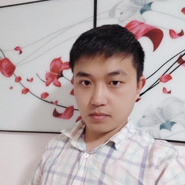 冷月踢恬静的照片