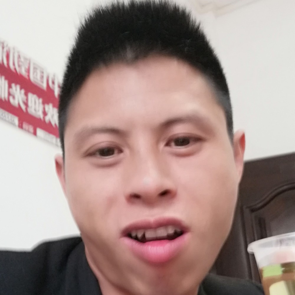 平淡方大船的照片