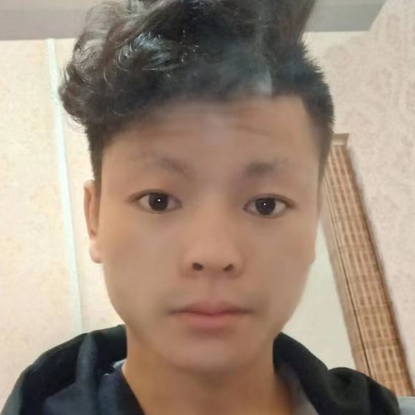 流岚向平常的照片