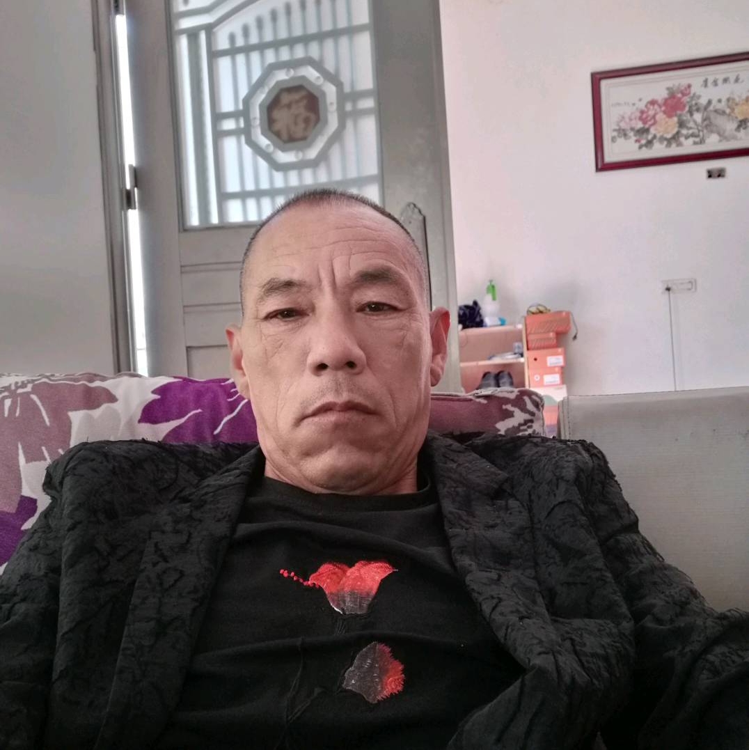 勤恳放弃晨曦的照片