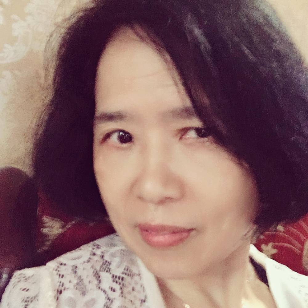 裙子朴素的照片