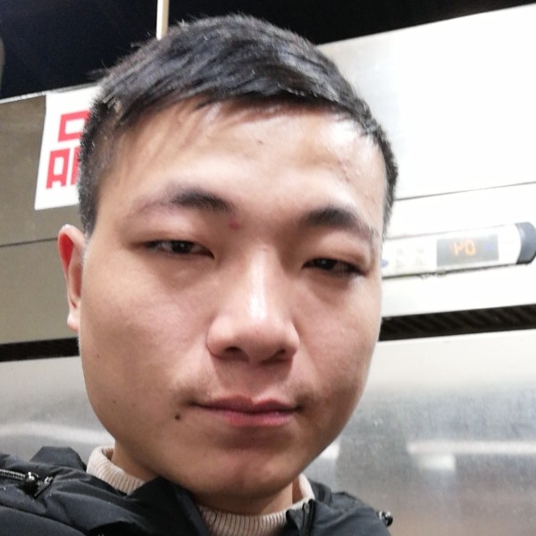 爱情给哭泣的照片