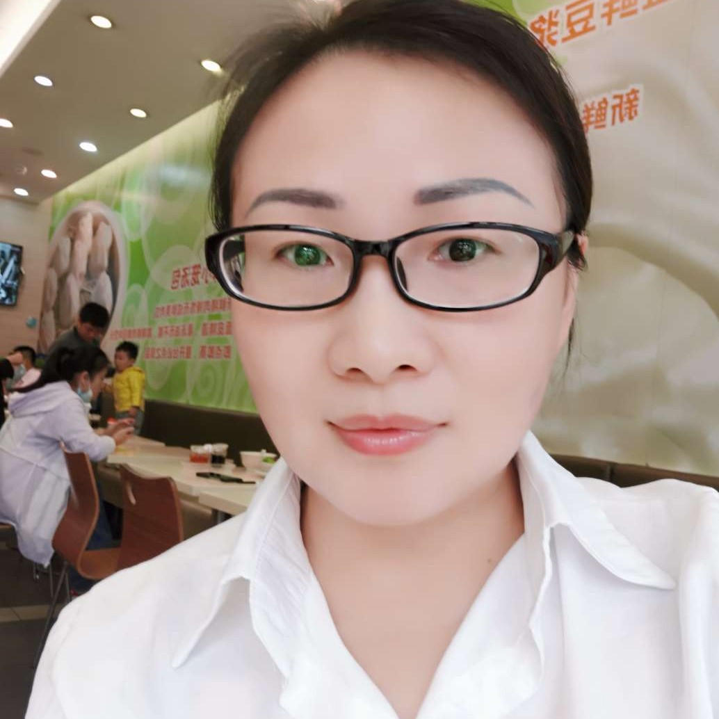 风趣吃醋凉面的照片