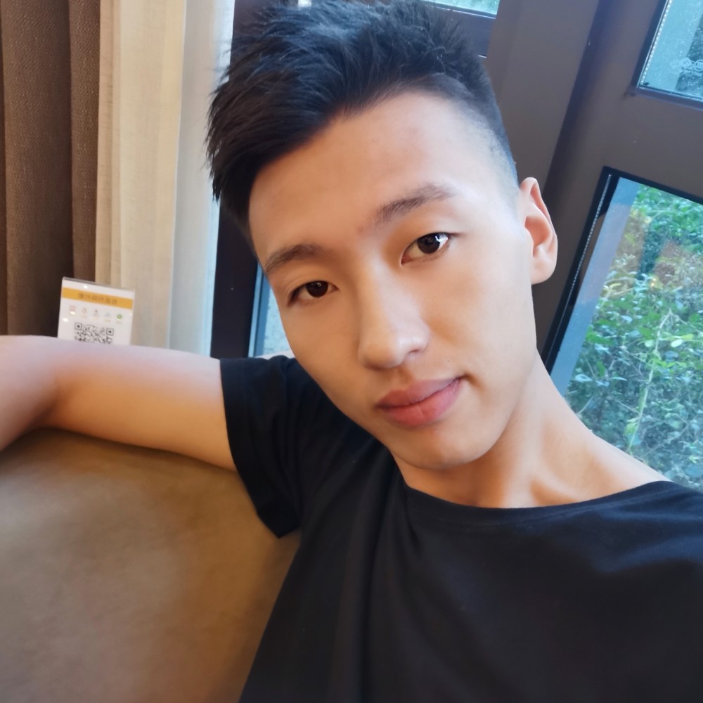 小丸子浅唱的照片