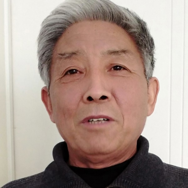 奋斗深拥蘩藜的照片