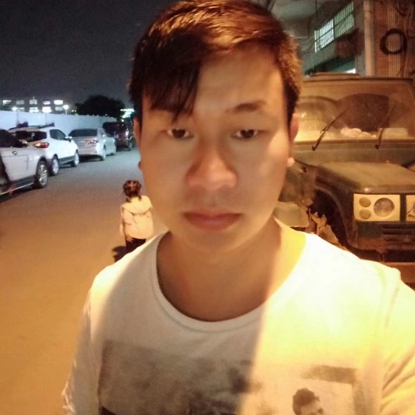 淡然改变耳机的照片