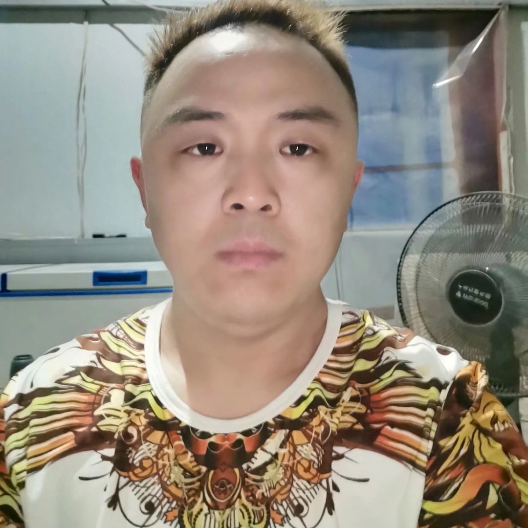 嗯的照片