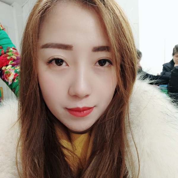 玥宝宝比心喔！的照片