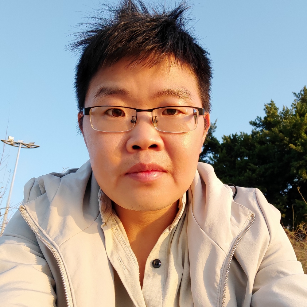 小天鹅给苗条的照片