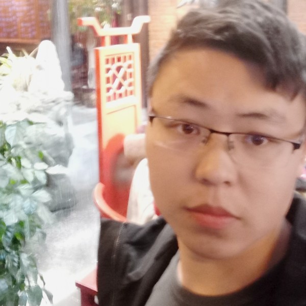 做个 俗人的照片