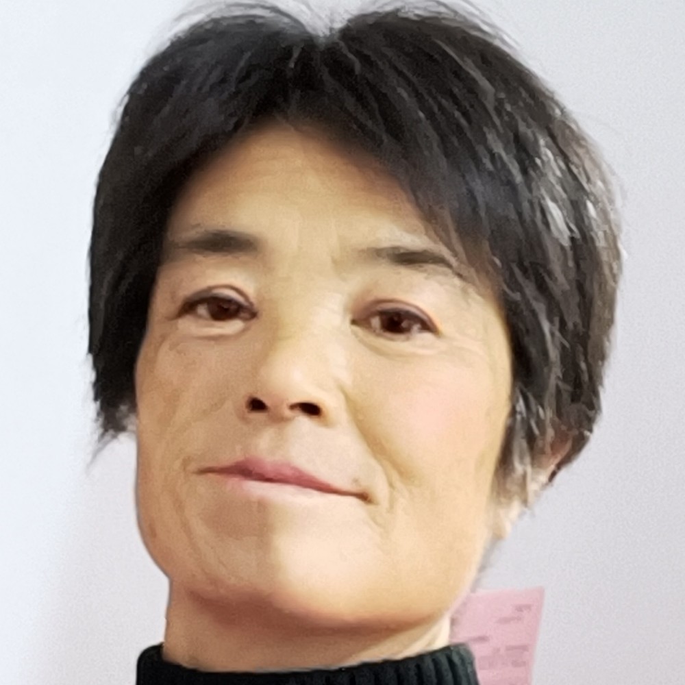 晨阳浅吻暧昧的照片