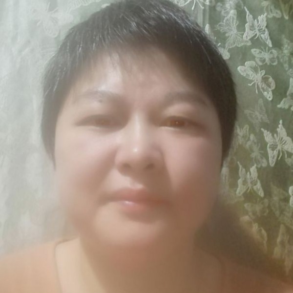 盛开的牡丹的照片