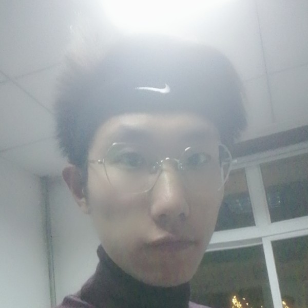 LXC毒毒的照片