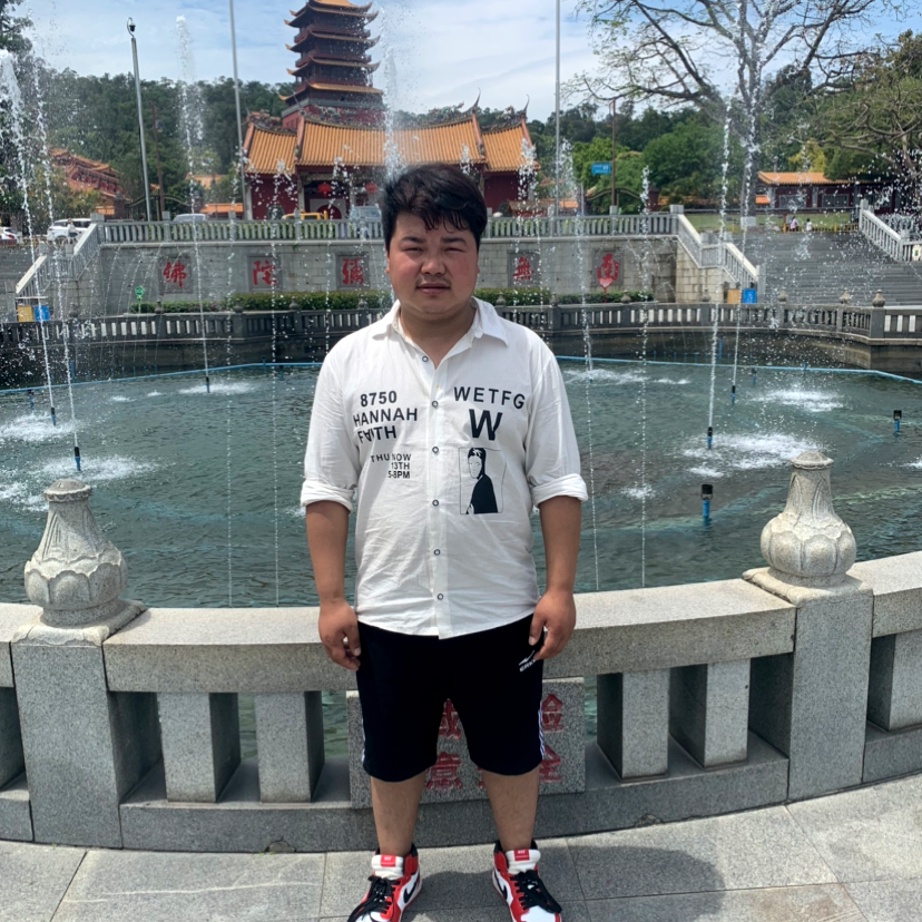 月饼那糊涂的照片