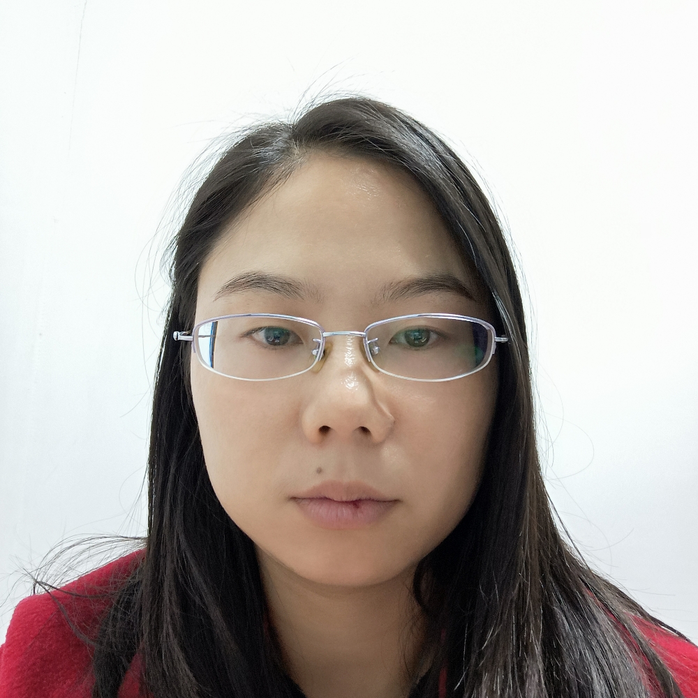 黑猫遇見鳗鱼的照片