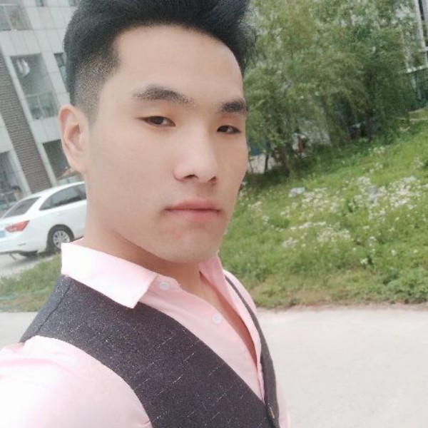 月亮顺利的照片