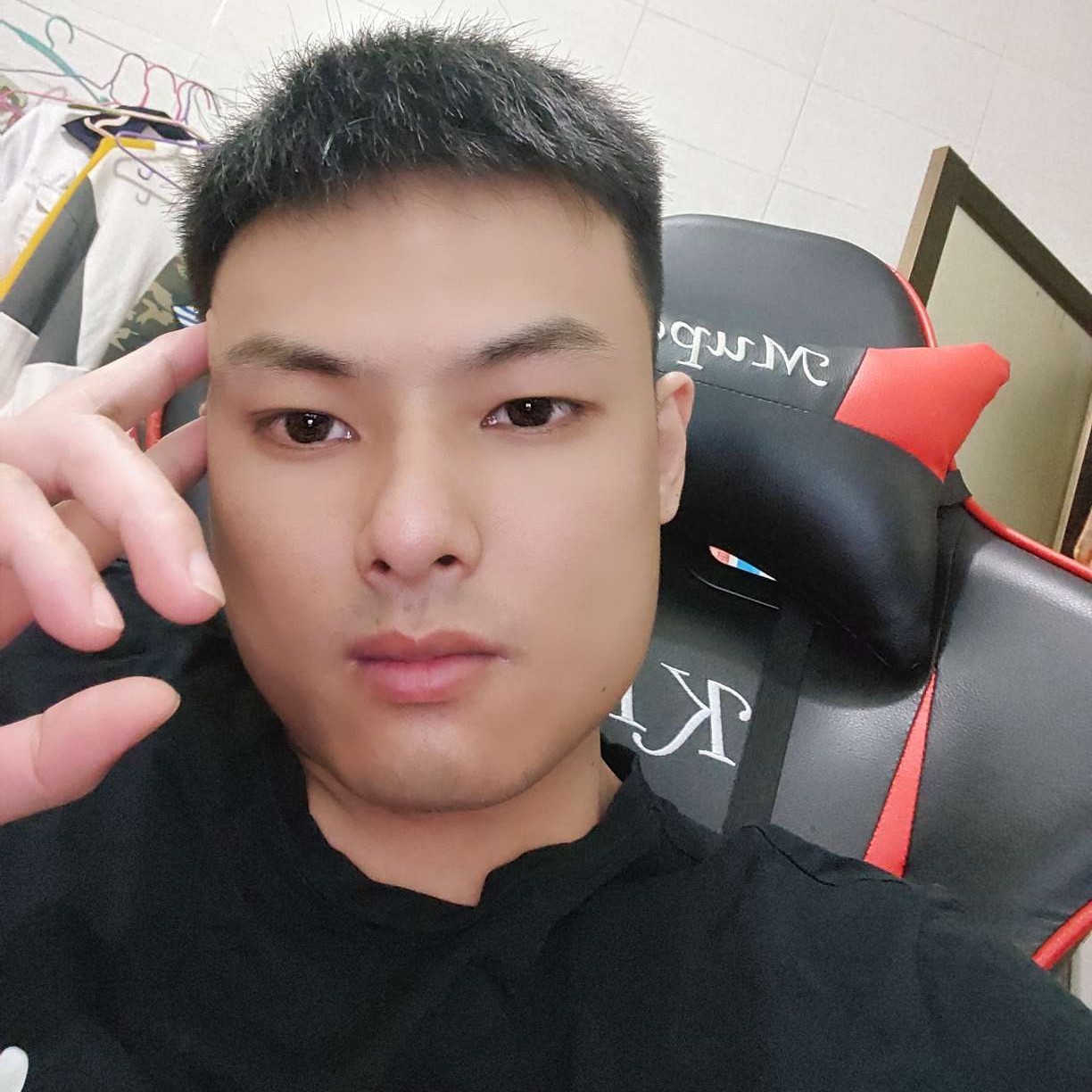 月亮凝眸苹果的照片