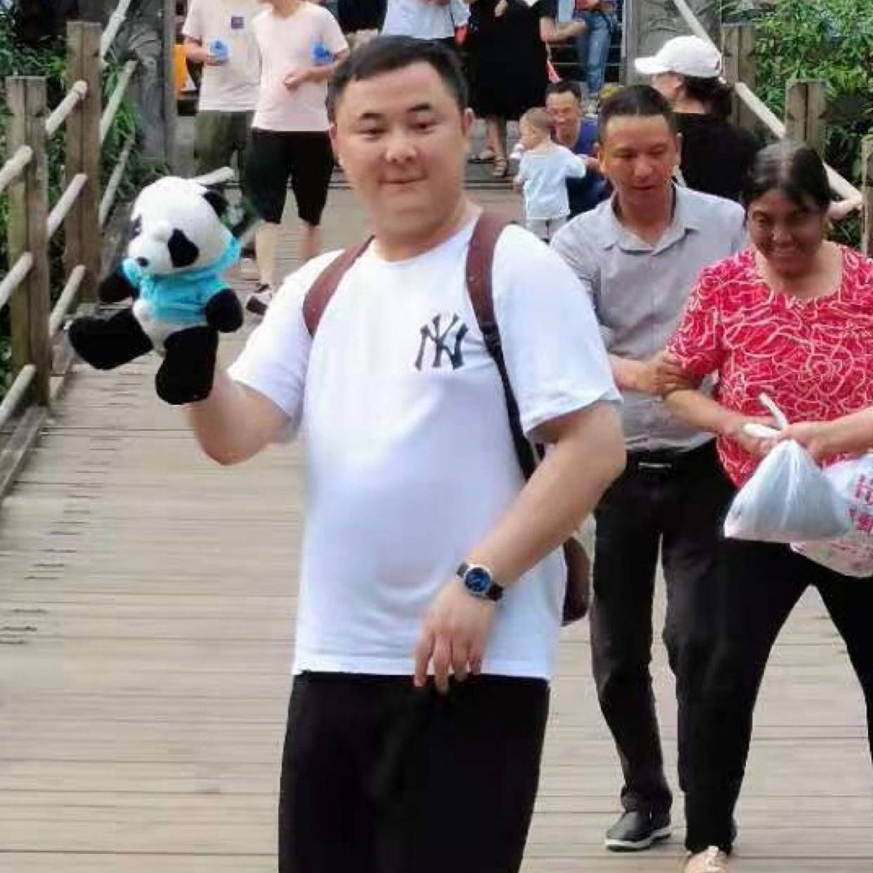 戒指的照片