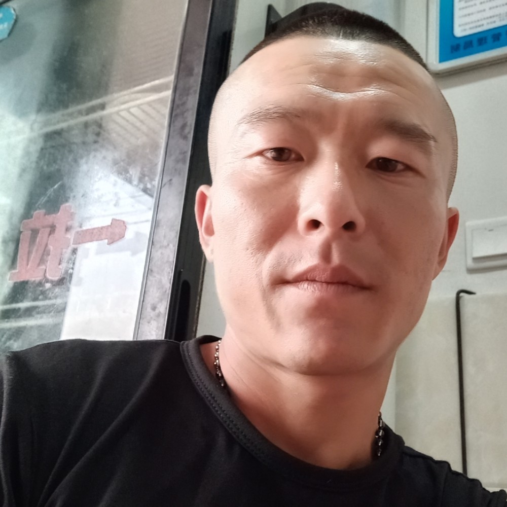 冷月保卫流年的的照片
