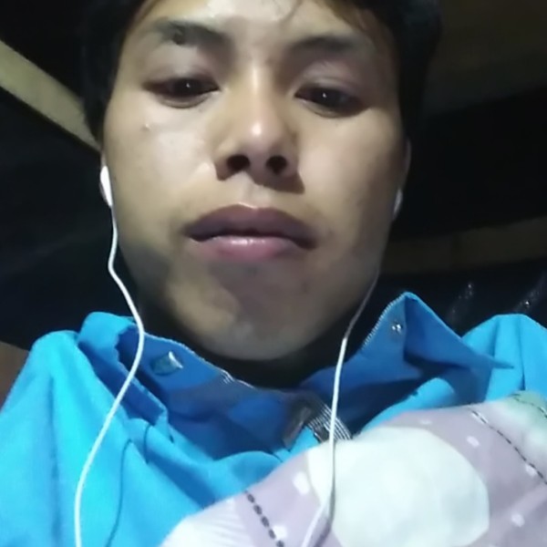 现代放红的照片