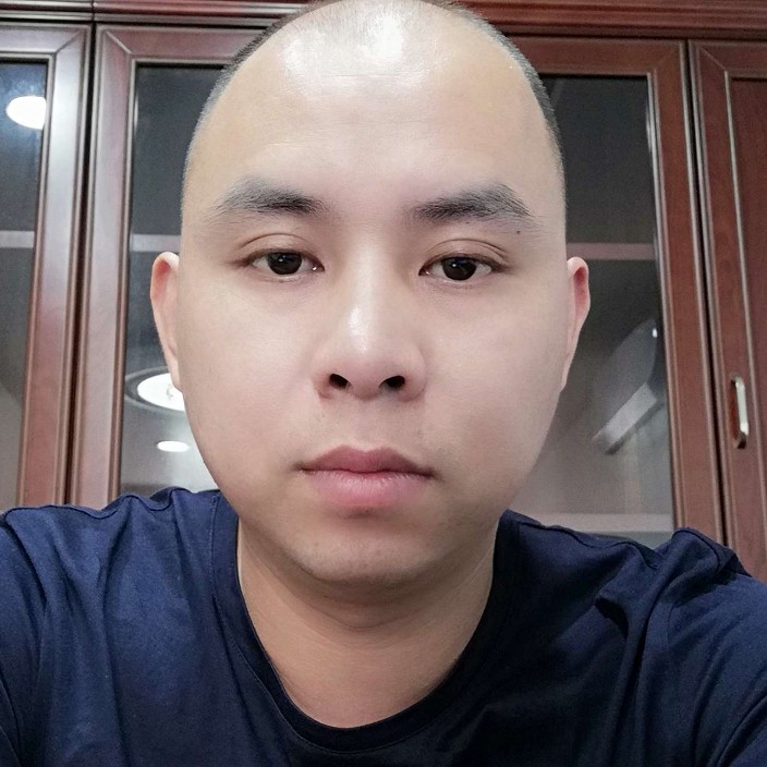 孤独請水影的照片