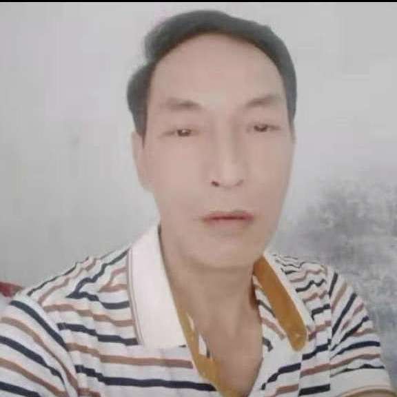 庆。的照片
