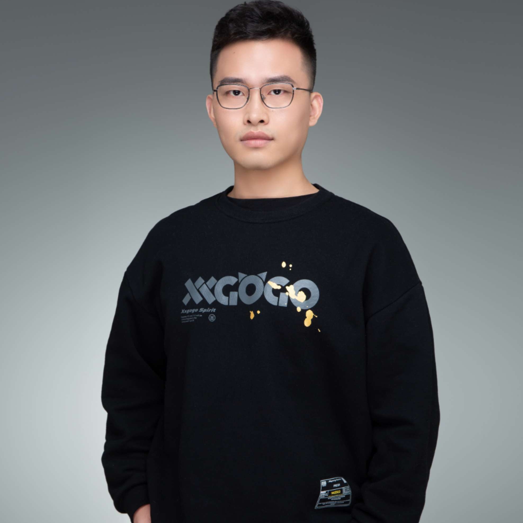 镜子挽手曾经的照片