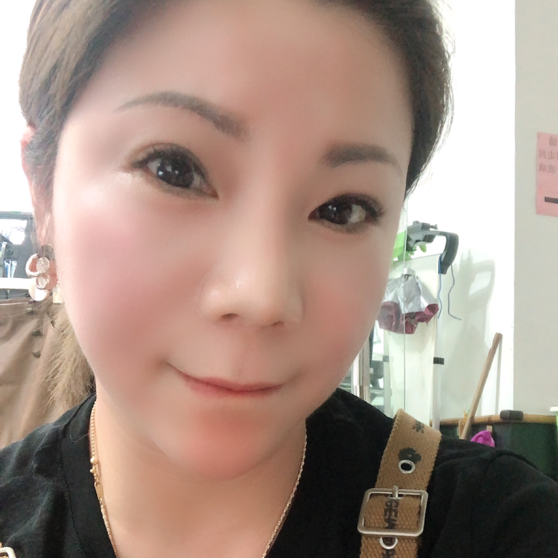 陌殇与魁梧的照片