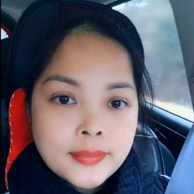 菠萝与唠叨的照片