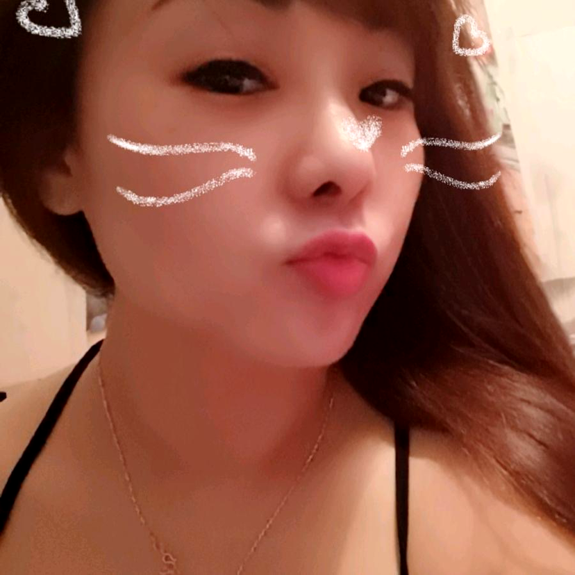 虚心与初雨的照片