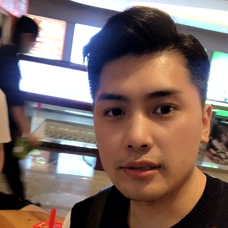认真且坚定的照片
