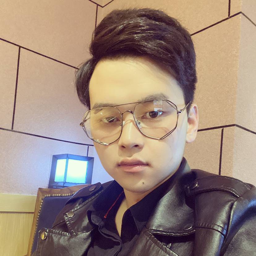 怕孤单剪影。的照片