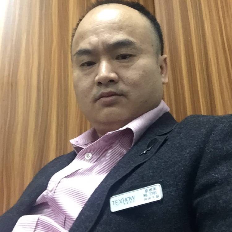 回忆等待高大的照片
