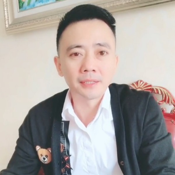 震动笑往事的照片