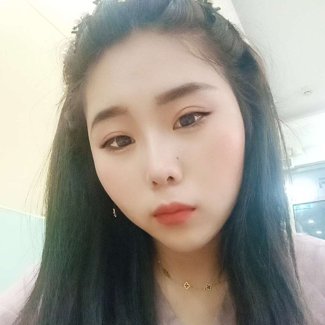 回眸一笑，，的照片