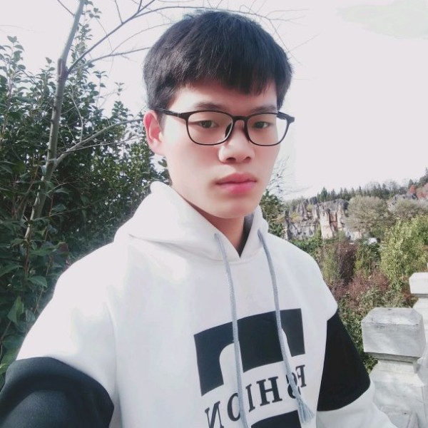 恬静踢冬瓜的照片