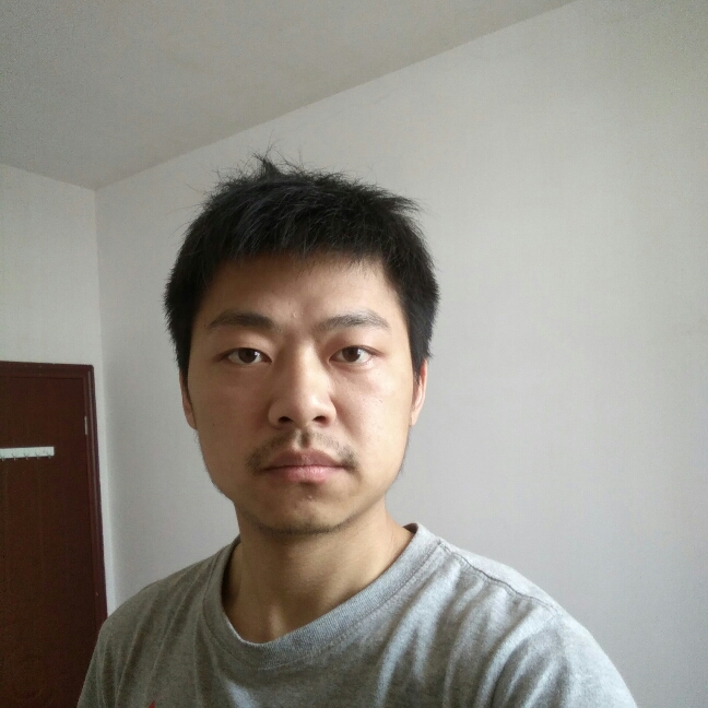 周振的照片